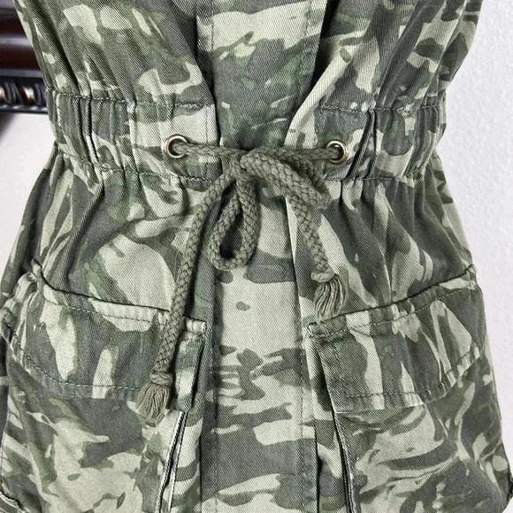 Decree 100% Cotton Camouflage Embellish Vest with Gem Collar Points Medium - Picture 4 of 16